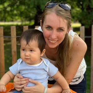 Meet your Posher, Laura